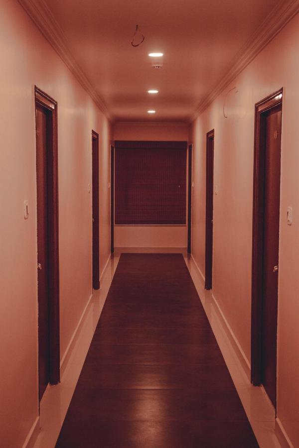 Hotel Mountview Comforts Tirupati Exterior foto