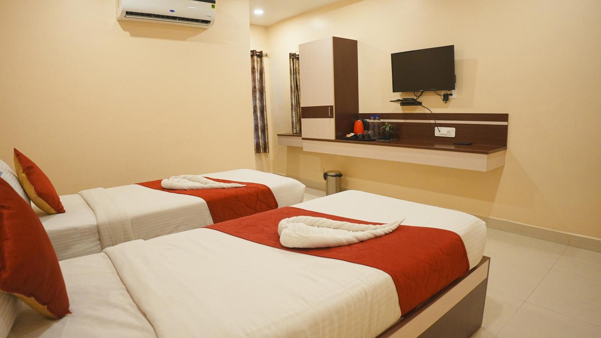 Hotel Mountview Comforts Tirupati Exterior foto